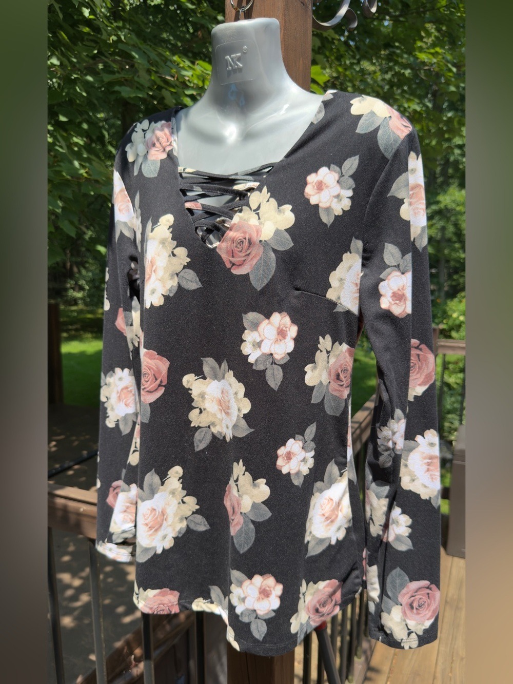 •Ardene Floral Lace-Up Long Sleeve Top Black Pink Rose Print Women’s | Large - Picture 6 of 11